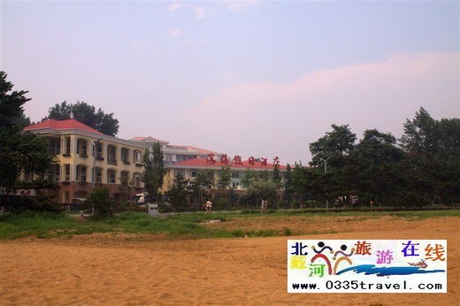 北戴河濱海假日酒店(原鐵建度假村)