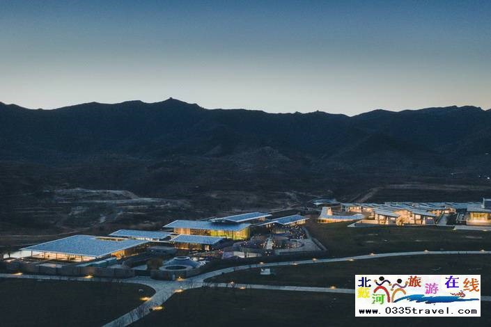 秦皇島山海間溫泉藝術中心酒店