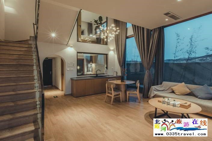 秦皇島山海間溫泉藝術中心酒店