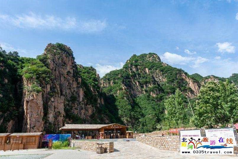 秦皇島祖山·天女小鎮(zhèn)(滑雪登山攝影)咨詢預(yù)定電話18633570222 15703350808