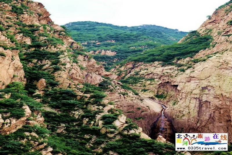 秦皇島龍云谷(俊山秀水)景區(qū)電話18633570222  15703350808