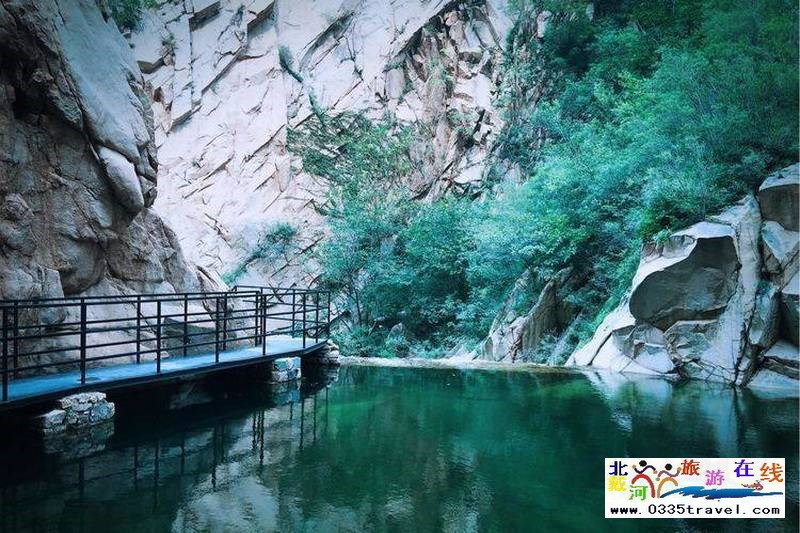 秦皇島龍云谷(俊山秀水)景區(qū)電話18633570222  15703350808