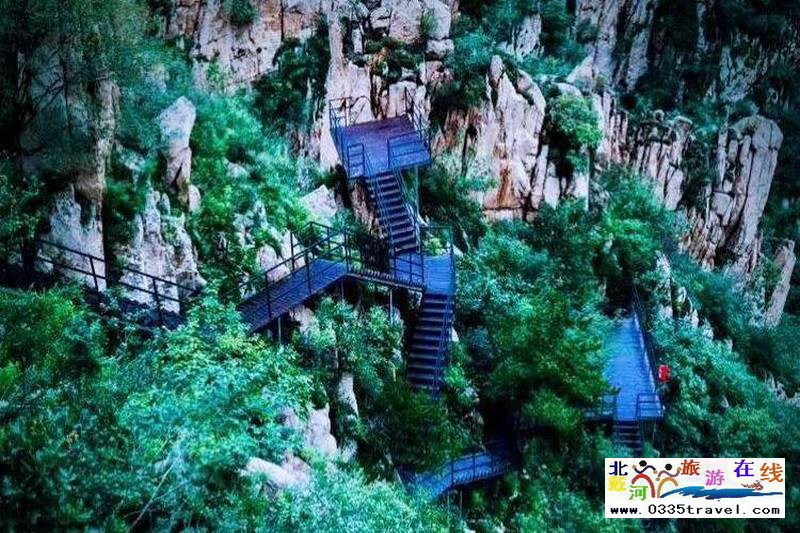 秦皇島龍云谷(俊山秀水)景區(qū)電話18633570222  15703350808