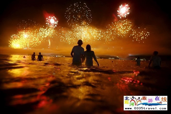 北戴河南戴河?xùn)|戴河煙花焰火沙灘篝火晚會