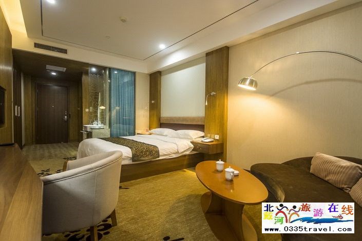 黃金海岸恒鑫假日酒店電話0335-3522588 18633570222