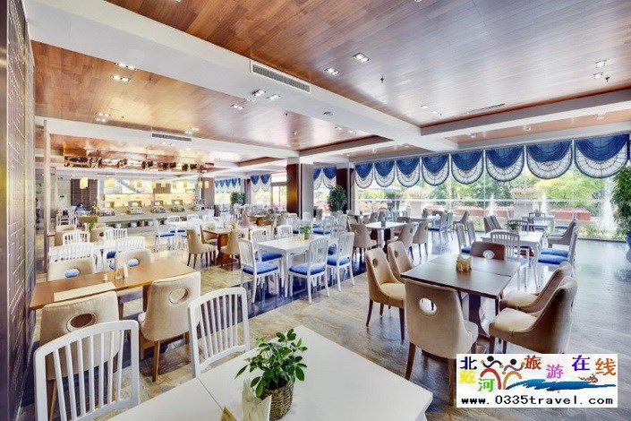 北戴河浪漫海景房車咨詢預(yù)定:15703350808  18633570222