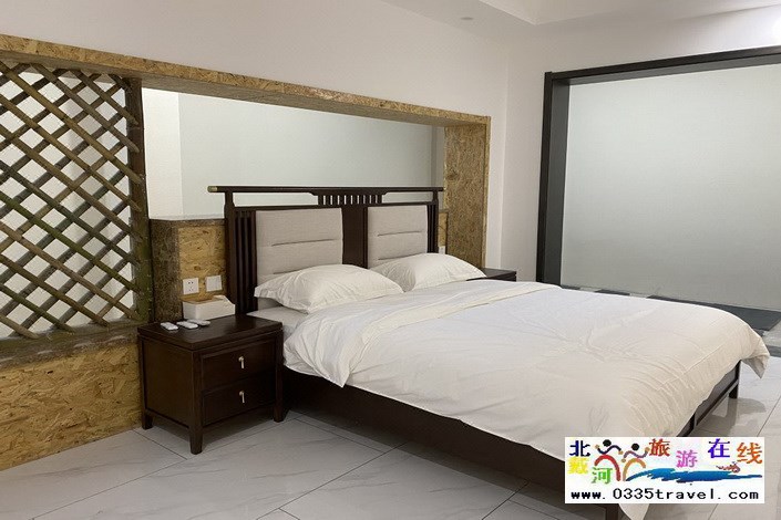 東戴河近海別墅(輕奢泳池小院)咨詢與i的那個電話18633570222  15703350808