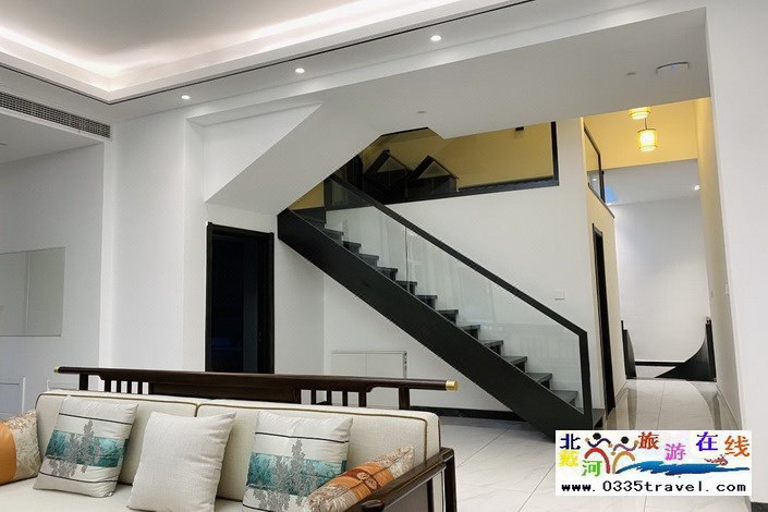 東戴河近海別墅(輕奢泳池小院)咨詢(xún)與i的那個(gè)電話(huà)18633570222  15703350808