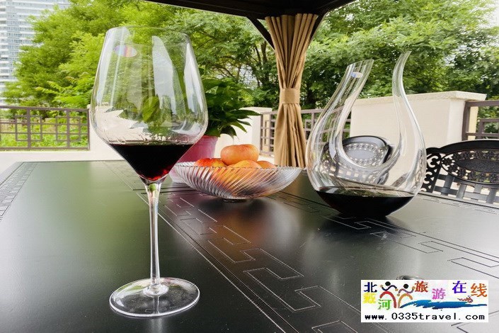 東戴河近海別墅(輕奢泳池小院)咨詢(xún)與i的那個(gè)電話(huà)18633570222  15703350808