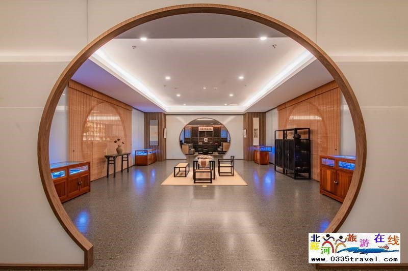 秦皇島燕山大學(xué)閑庭四藝酒店電話18633570222