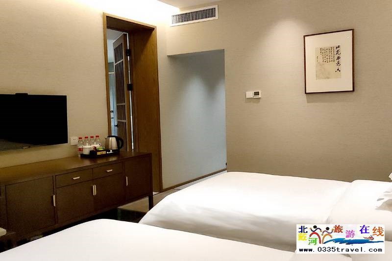 秦皇島燕山大學(xué)閑庭四藝酒店電話18633570222