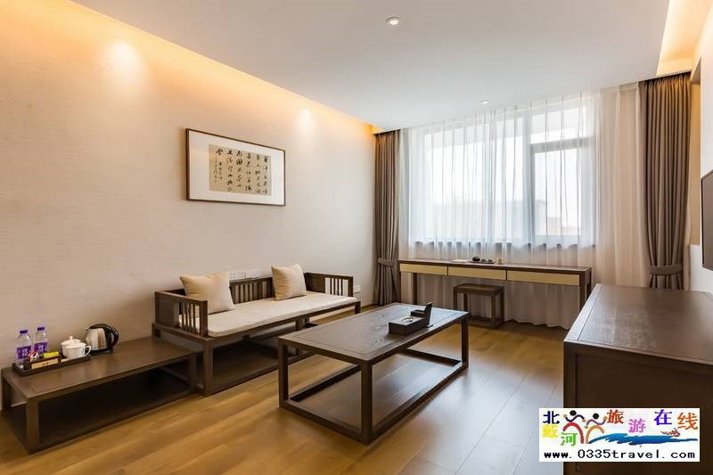 秦皇島燕山大學(xué)閑庭四藝酒店電話18633570222