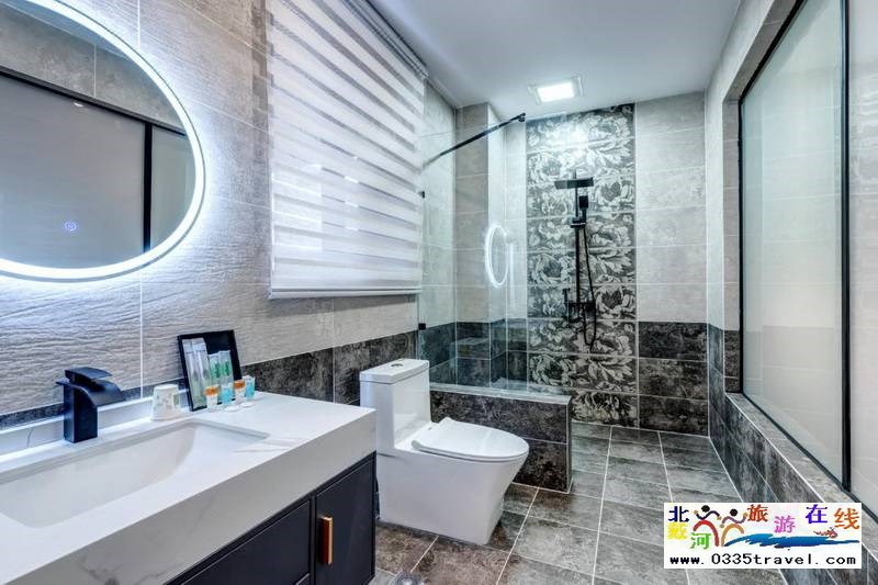 山海關(guān)古城十里楠舍酒店