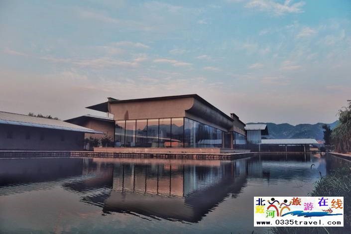 秦皇島山海間溫泉藝術中心酒電話15703350808