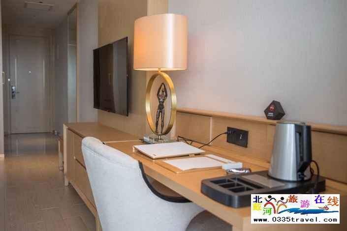 黃金海岸麗憬酒店電話0335-3522588