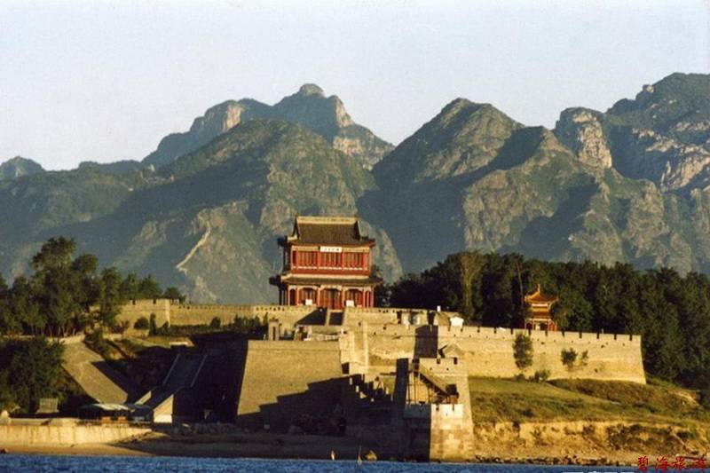 超值“山海關(guān)十年暢游卡”（包含天下第一關(guān)、老龍頭、角山、長壽山、孟姜女廟等九大景區(qū)）