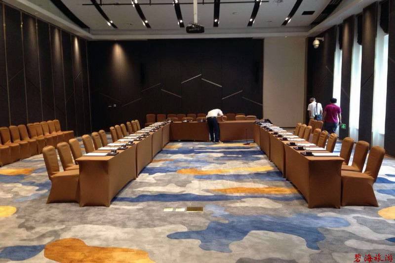 承德金山嶺長城大酒店咨詢預(yù)定電話18633570222 15703350808 承德金山嶺長城大酒店咨詢預(yù)定電話18633570222 15703350808