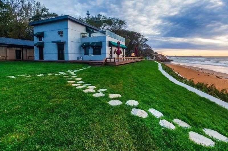 秦皇島北戴河草坪教堂高端婚禮現(xiàn)場(chǎng)推薦：秦皇島西港花園——海誓花園18633570222