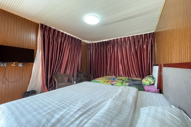 東戴河帝景海親海集裝箱酒店